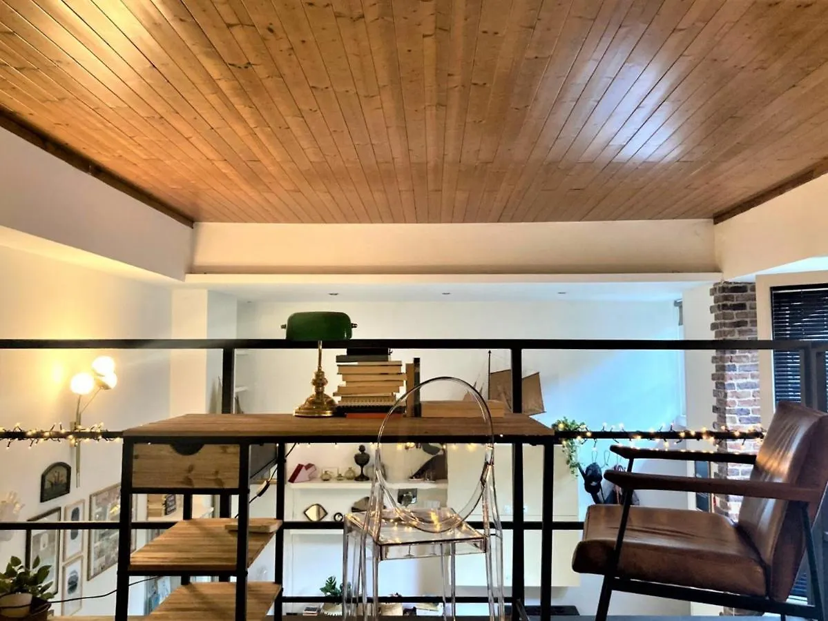 Apartment Open Space Con Soppalco, Zona Marche Milan